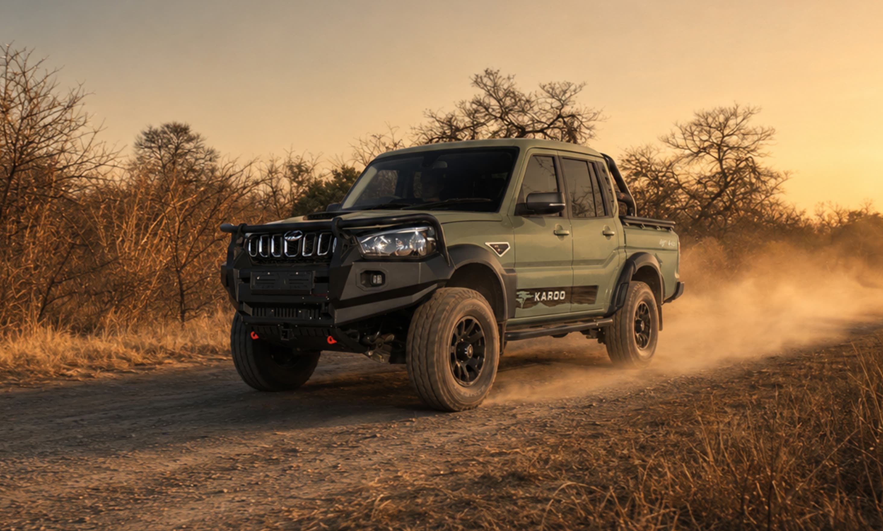 Mahindra Karoo Mist exterior — front three-quarter view