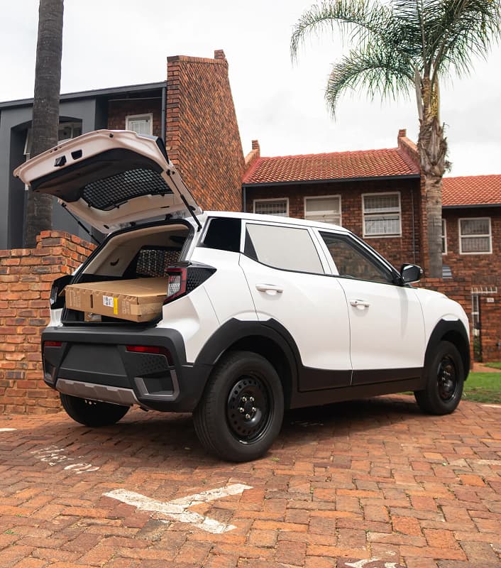 XPREZ Panel Van — Cargo access