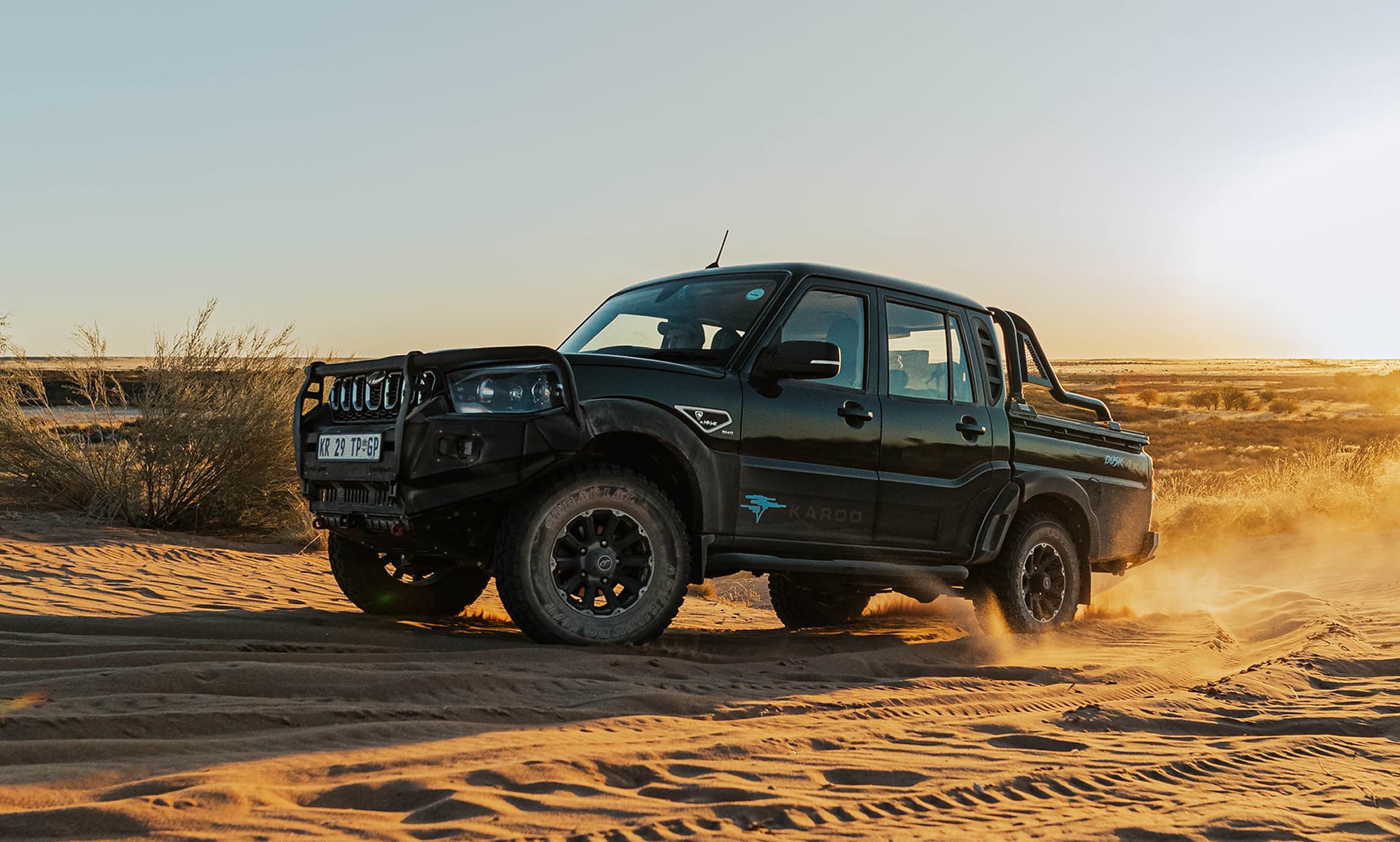 Mahindra Karoo Dusk exterior — front three-quarter view